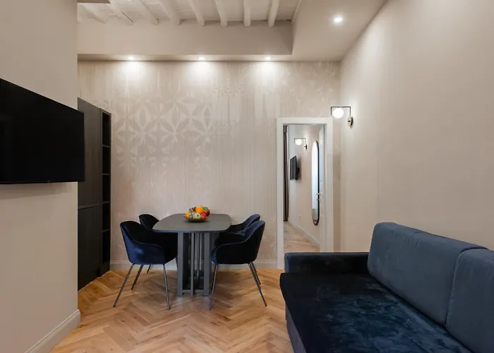 H77 - Maison D'art Collection