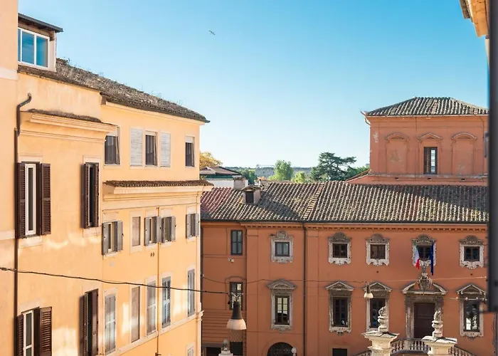 H77 - Maison D'art Collection