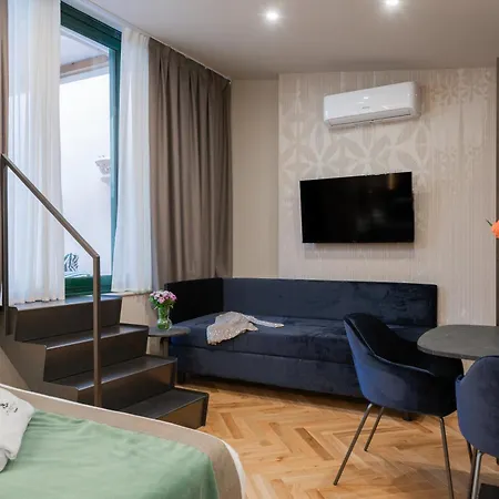 H77 - Maison D'art Collection Aparthotel