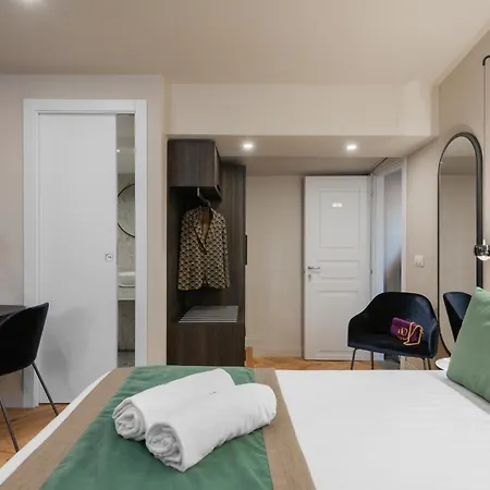 Aparthotel H77 - Maison D'art Collection 3*